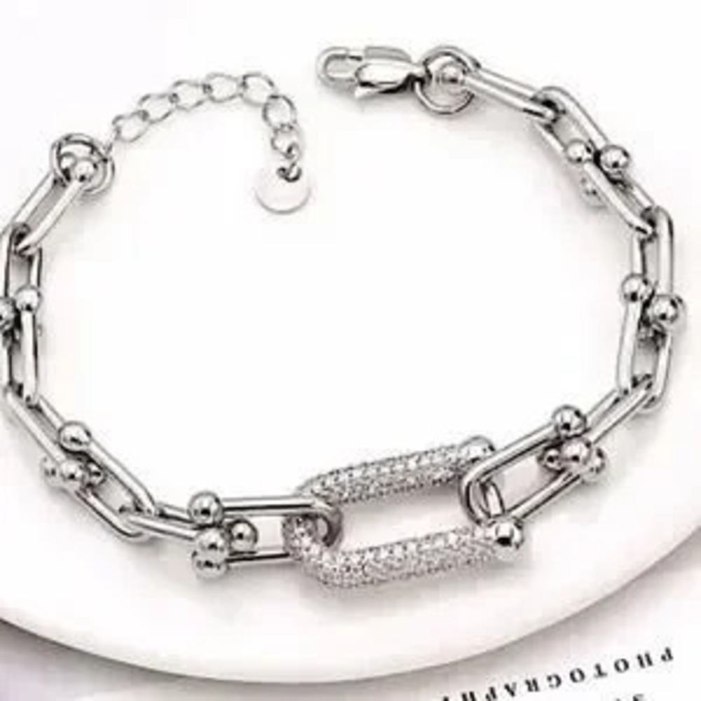 U Link Zircon Bracelet